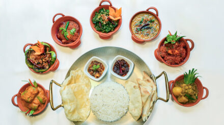 দুর্গাপূজা ঘিরে গোল্ডেন টিউলিপ দ্য গ্র্যান্ডমার্ক ঢাকায় বিশেষ ভোজ