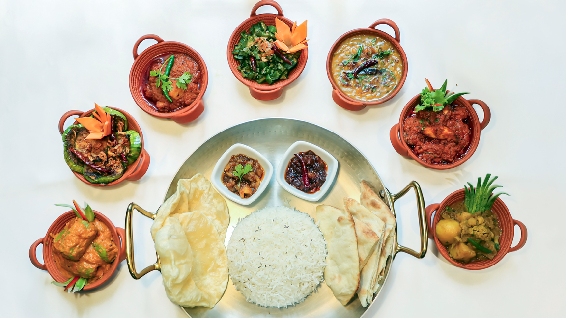 দুর্গাপূজা ঘিরে গোল্ডেন টিউলিপ দ্য গ্র্যান্ডমার্ক ঢাকায় বিশেষ ভোজ