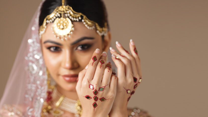 ফিচার I রাইনস্টোন রোমান্স