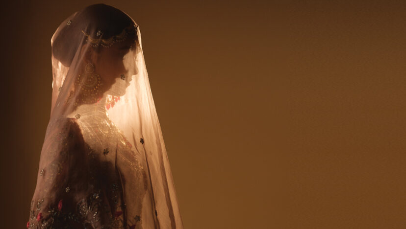 মনোজাল I আবরণের আড়ালে