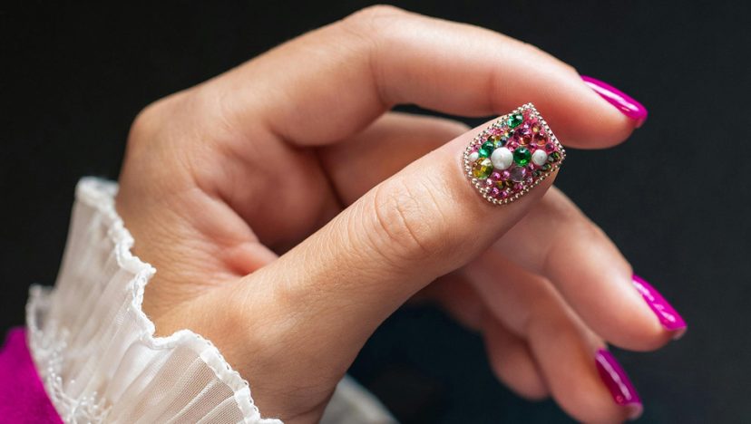 নখদর্পণ I ডট ডট অন নেইল