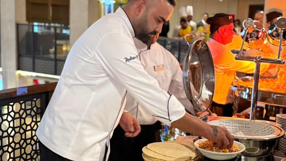 রেডিসন ব্লু ঢাকায় সুলতান’স সোফরা