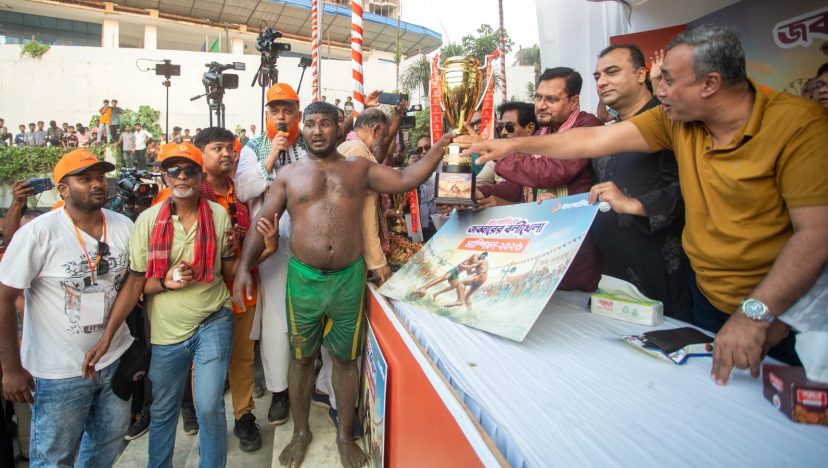 জব্বারের বলীখেলার ১১৭তম আসর : বাঘা শরীফ আবারও চ্যাম্পিয়ন